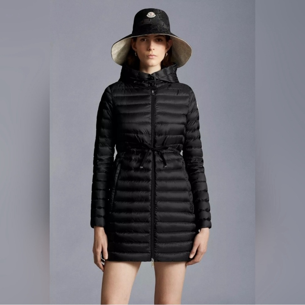 MONCLER BARBEL GIUBBOTTO DOWN PUFFER COAT SIZE 4